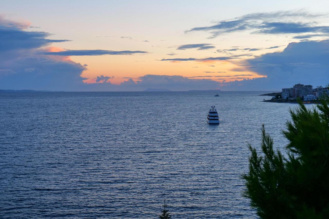 Hotel Havana Sarande Bagian luar foto